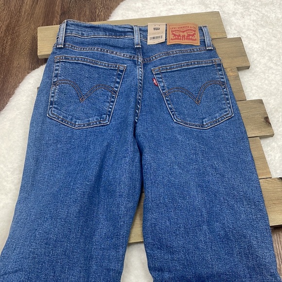 SOLD Levi's NWT Wedgie Straight Jeans Love In The Mist - Picture 7 of 7